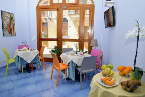 Hostal Badia Rooms & Breakfast