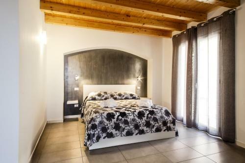 Bed & Breakfast Opera Suite