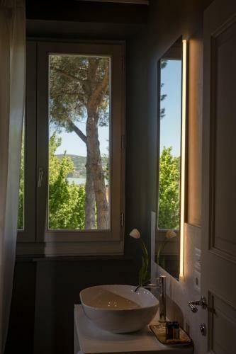 Hotel Isola Polvese Resort