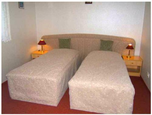 Hostal Angela Hotel