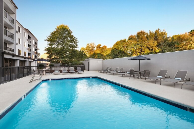 Hotel Courtyard By Marriott Burlington