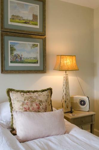 Bed & Breakfast Heron House