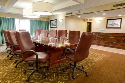 Hotel Drury Inn & Suites St. Louis Convention Center