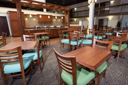 Hotel Drury Inn & Suites St. Louis Convention Center
