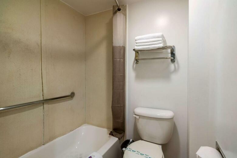 Hotel Floral Inn
