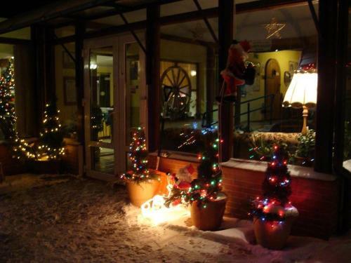 Country Holiday Hotel