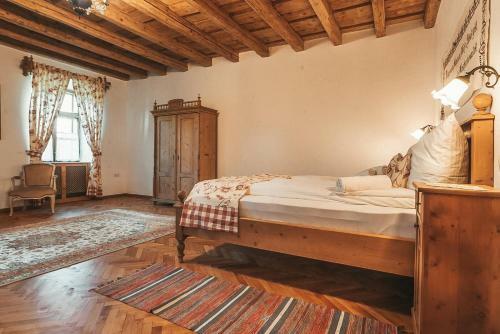 Hostal Pensiunea Zidul Cet??ii