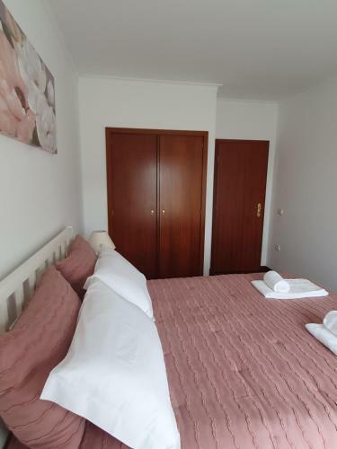 Apartamento Lous�'s Brown & White