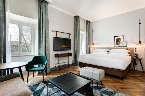 Hotel Doubletree By Hilton Rome Monti
