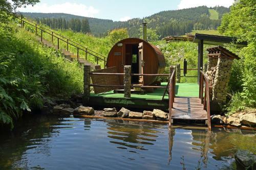 Chalet Crepdechine Hotel