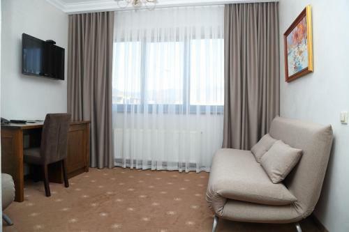 Tavel Hotel & Spa
