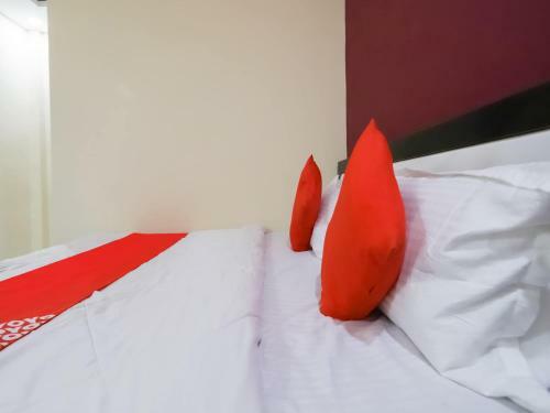 Oyo 78901 Hotel Highway Inn