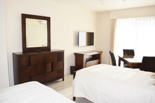 Hotel Wisteria Condominium Resort