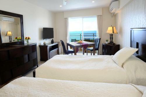 Hotel Wisteria Condominium Resort