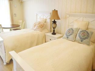 Hotel Wisteria Condominium Resort