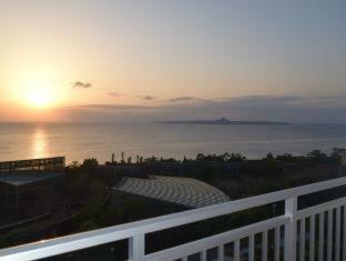Hotel Wisteria Condominium Resort