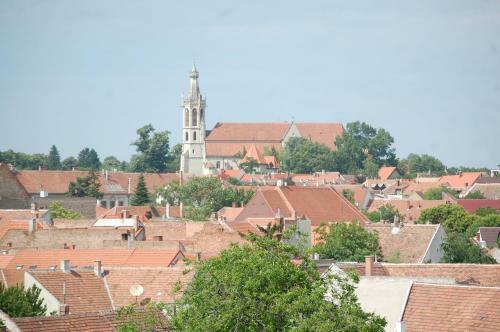 Hostal F�nyes Vinorium Panzi�