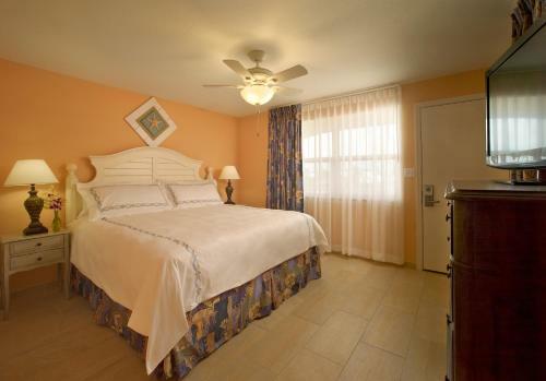 Glunz Ocean Beach Hotel