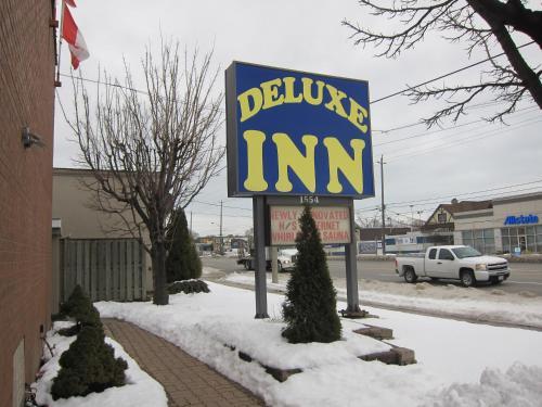 Hotel Deluxe Inn