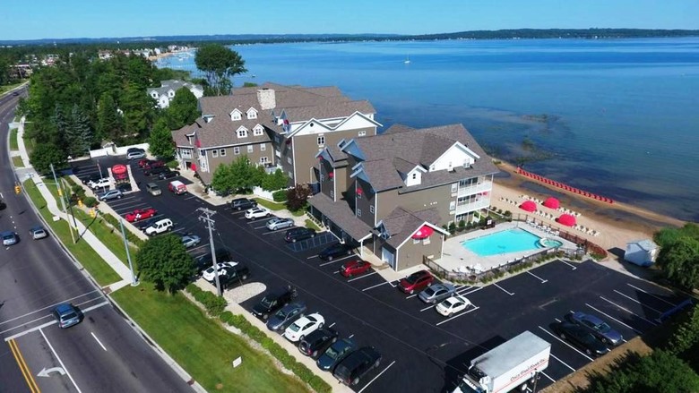 Hotel Cherry Tree Inn And Suites