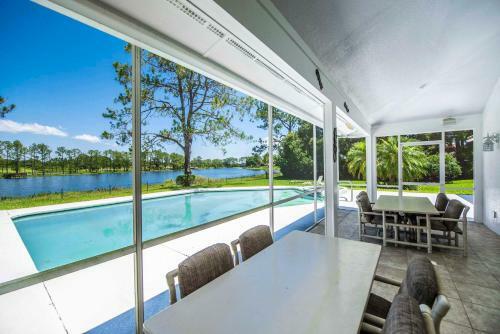 Villa Swiss 23 - Lake Stephanie