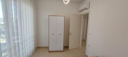 Villa Reina_lura3_gjiri Lalzit