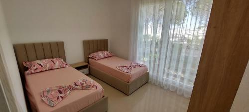 Villa Reina_lura3_gjiri Lalzit