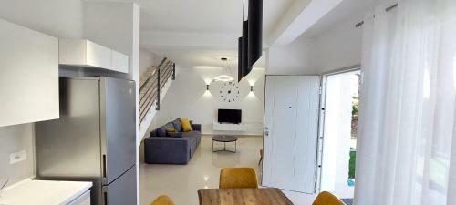 Villa Reina_lura3_gjiri Lalzit