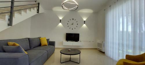 Villa Reina_lura3_gjiri Lalzit