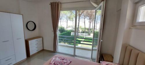Villa Reina_lura3_gjiri Lalzit