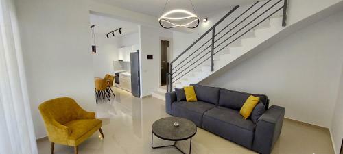 Villa Reina_lura3_gjiri Lalzit