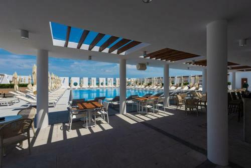 Hotel Sea Breeze Resort&residence