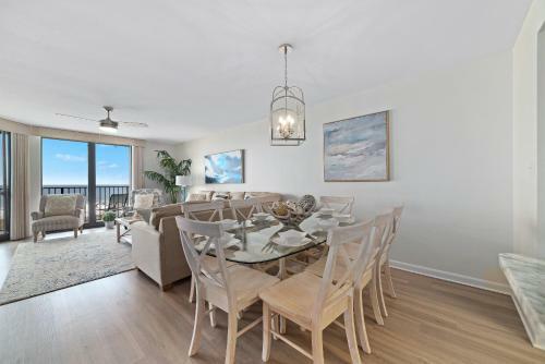 Apartamento Phoenix VI 6511 - Beachfront Updated Condo!