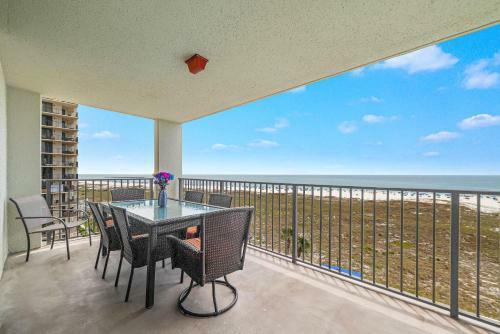 Apartamento Phoenix VI 6511 - Beachfront Updated Condo!