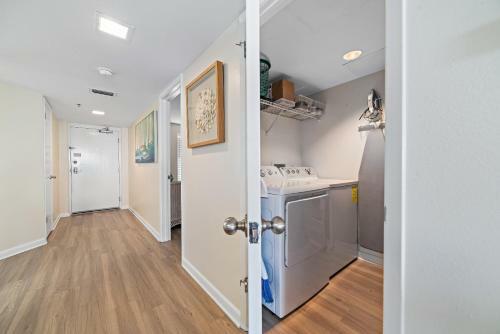 Apartamento Phoenix VI 6511 - Beachfront Updated Condo!
