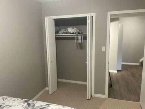 Lovely 2 Bedroom Apartment