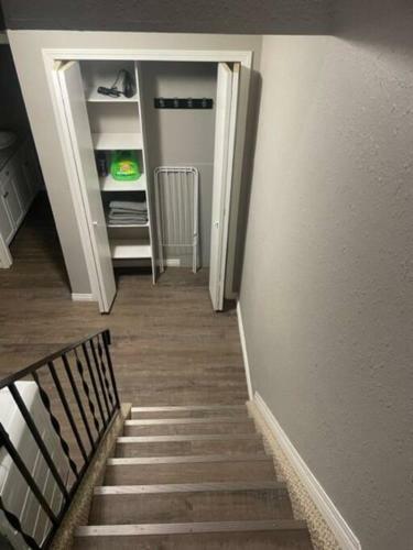 Lovely 2 Bedroom Apartment