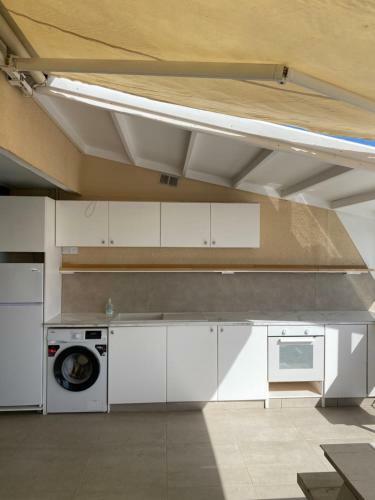Amazing Seaview 2 Bedroom Apartment