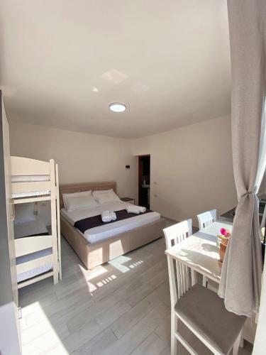 Hostal Sunny Guest House