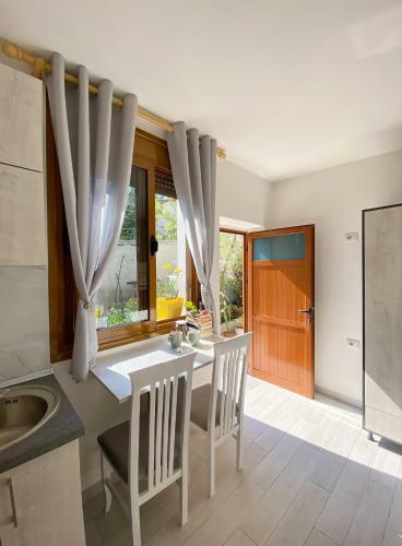 Hostal Sunny Guest House