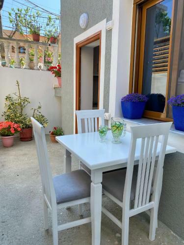 Hostal Sunny Guest House