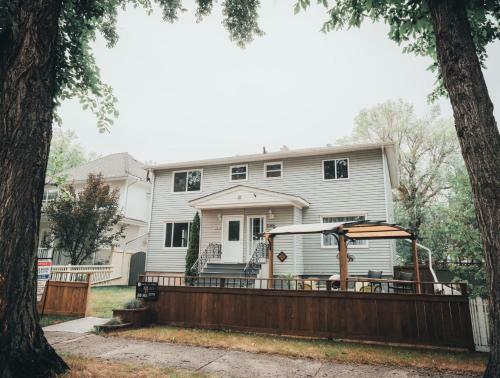 The Calder House (4 Bed Home)