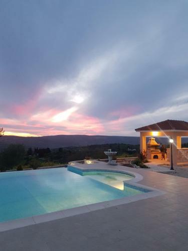 Sunshine Villa Paphos