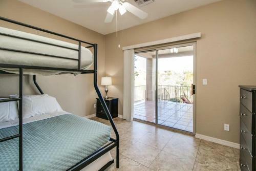 Fabulous 4-bdrm Wbreathtaking Views & Pool