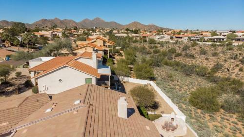 Fabulous 4-bdrm Wbreathtaking Views & Pool