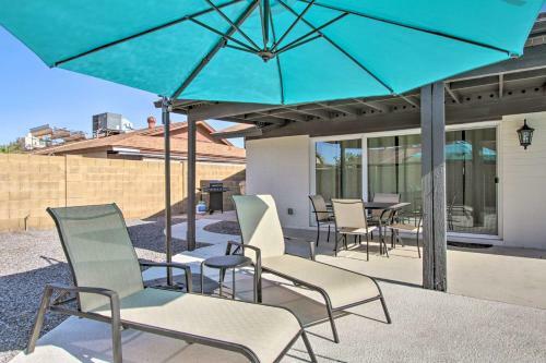 Family-friendly Glendale Home With Yard And Pool!