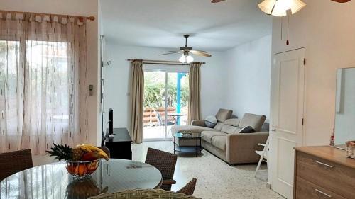 Apartamento Leptos Paradise Gardens 1