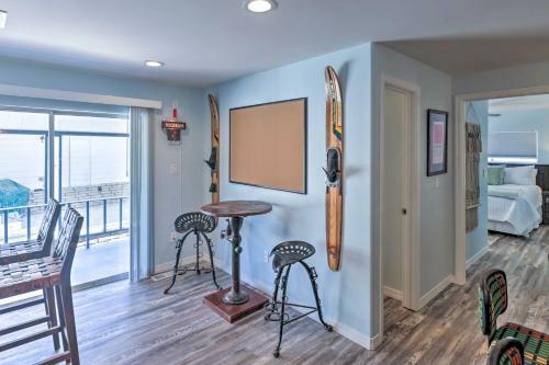 Lakefront Home Walk To Beach And Boat Launch!