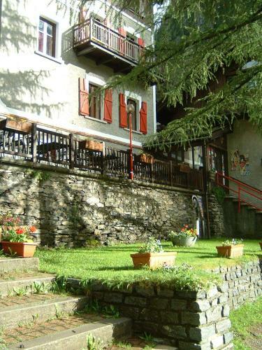 Hotel Residence Lago Laux