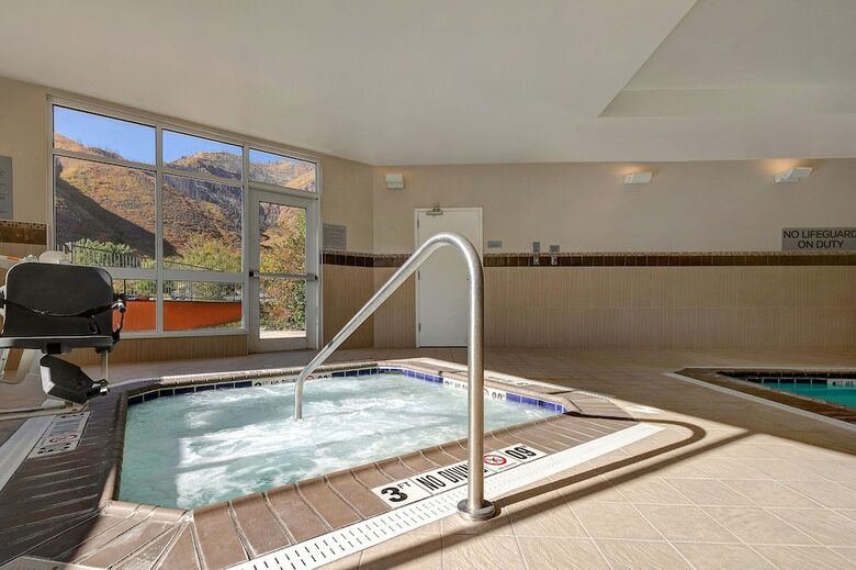 Hotel Courtyard By Marriott Glenwood Springs